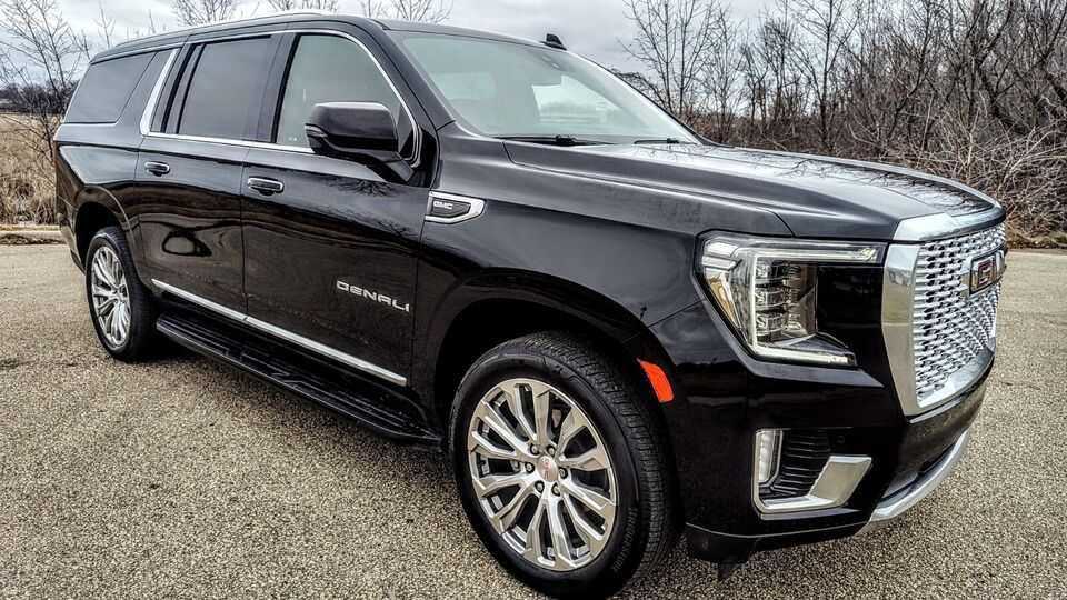 2022   GMC  Yukon