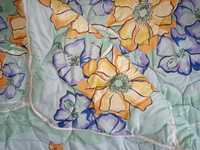 Одеяло 170 на 220 тепловое легкое удобно с цветочным принтом