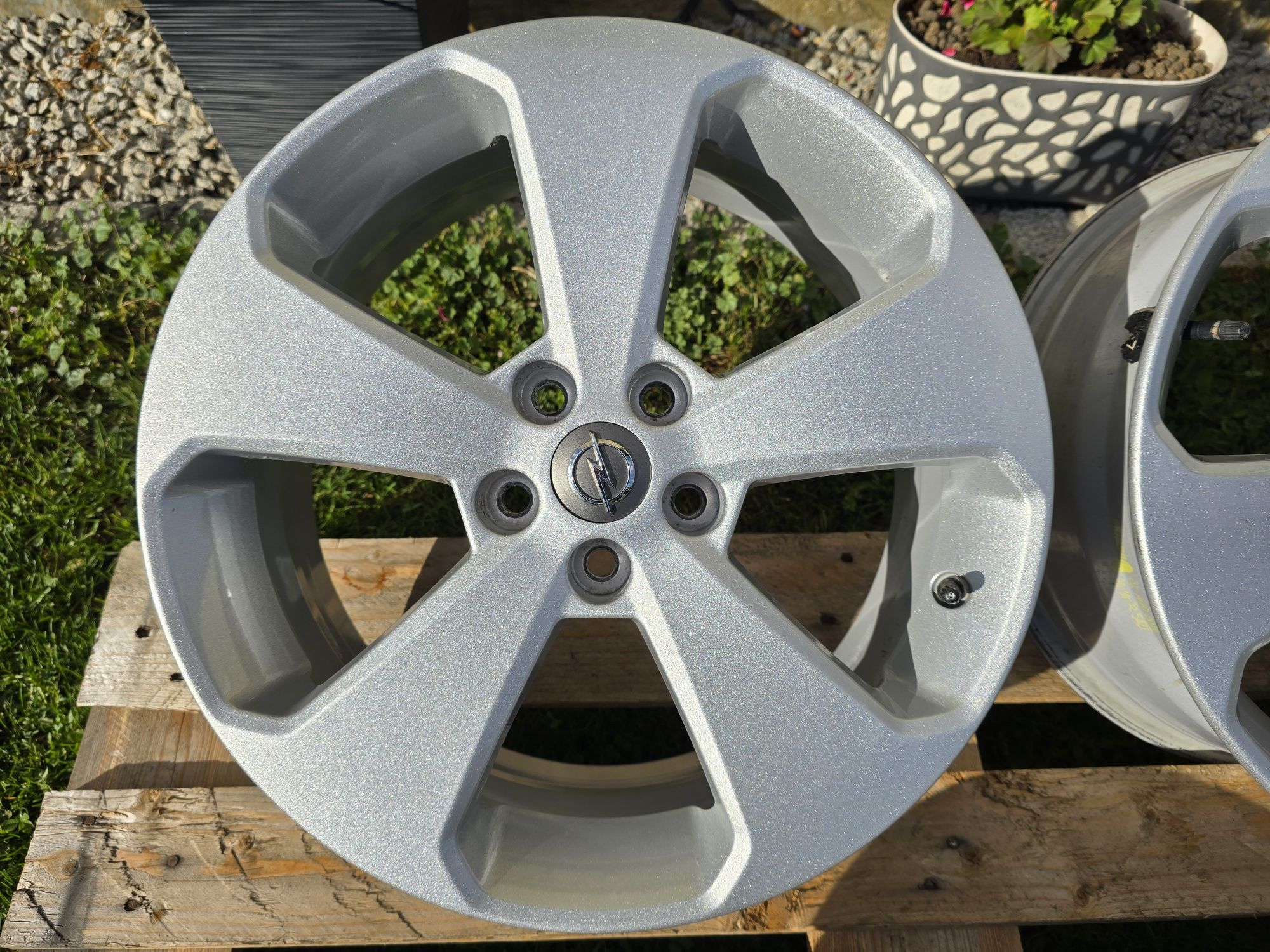 Felgi aluminiowe Opel Mokka 5x105 r17 Czujniki Tpms