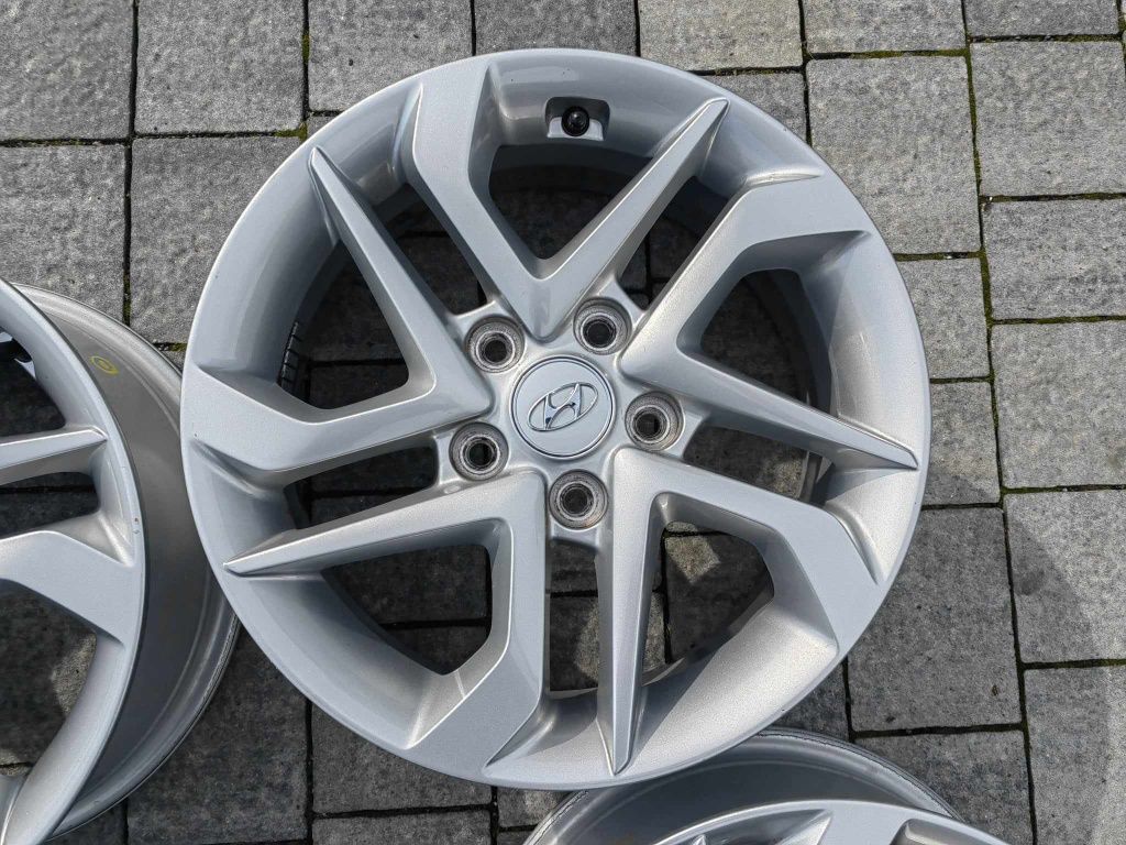 Oryginalne felgi Hyundai 5x114,3 R16 + czujniki TPMS