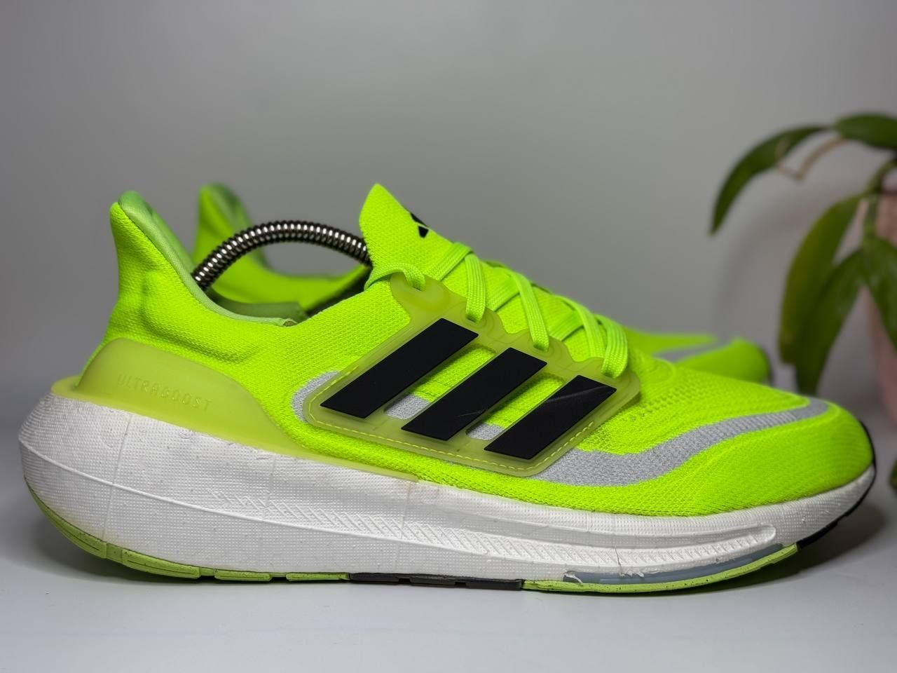 Кросівки чоловічі бігові та на кожен день Adidas Ultra Boost
