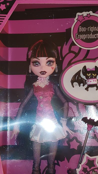 Creeproduction draculaura monster high