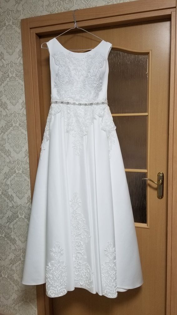 Весільне плаття, сукня. Колір айворі.