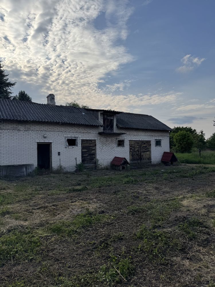 Sprzedam dom z budynkiem gospodarczym + 2,5ha ziemi