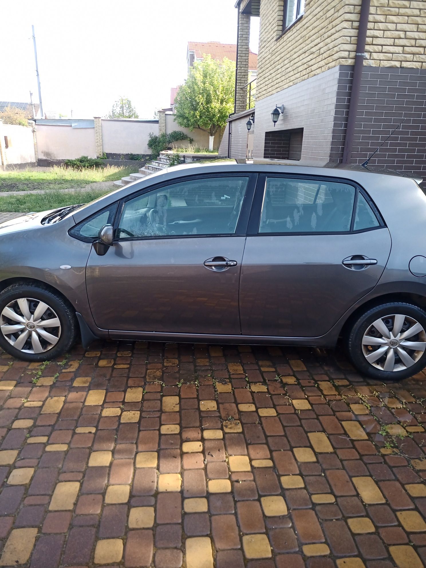 Toyota Auris 2008 робот, новий актуатор
