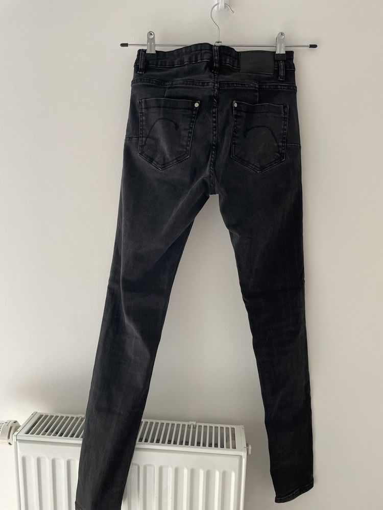 Czarne dżinsy - damskie jeansy skinny z wysokim stanem Medicine (36)