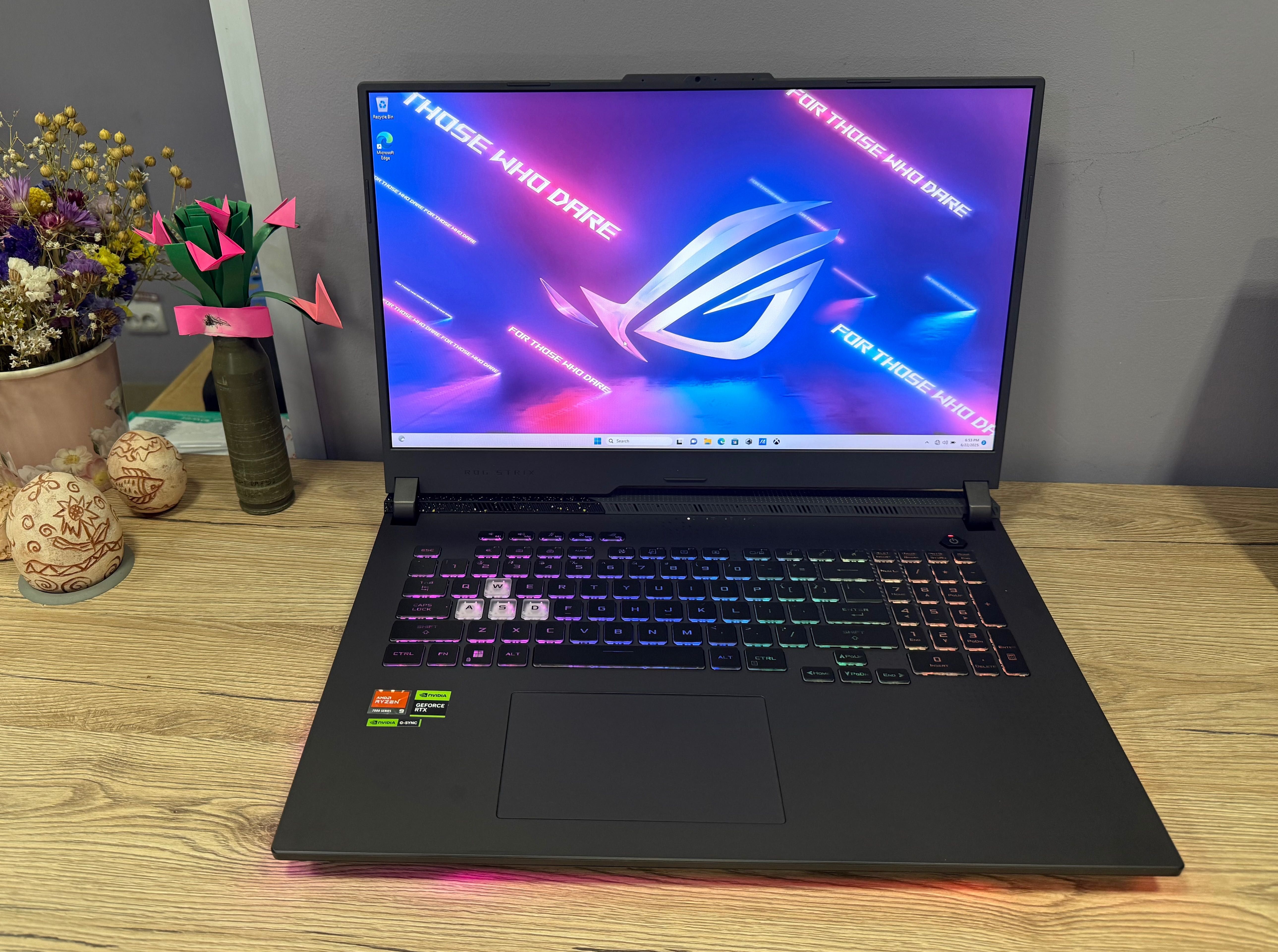 Ноутбук Asus ROG STRIX G713P 7940HX /16 Ram/ 1 TB/ 4050/ Win11
