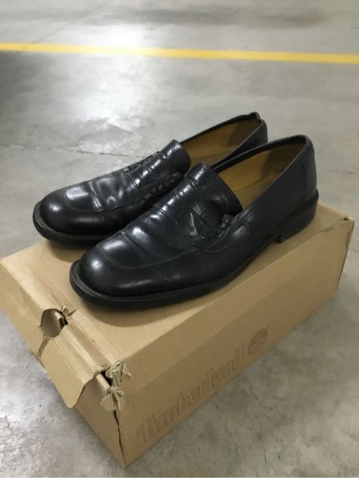 Sapatos em couro 44