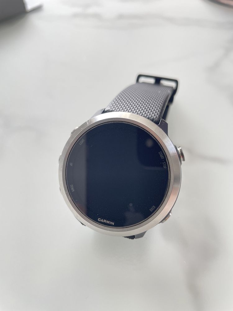 Garmin Forerunner 645 – sprawny, z folią na ekranie