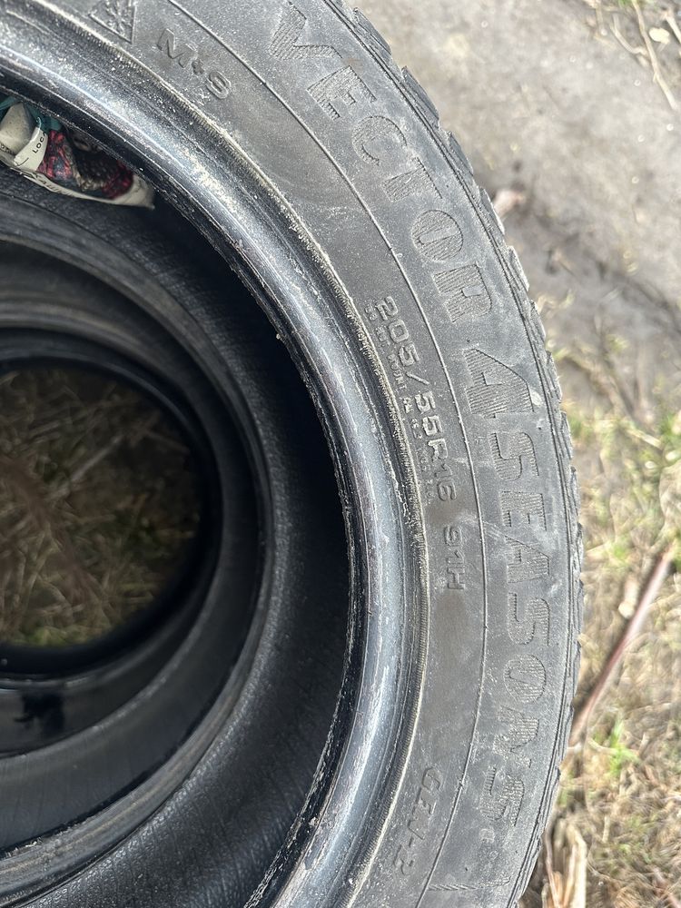 Шини б/у 205/55 R16 91H goodyear