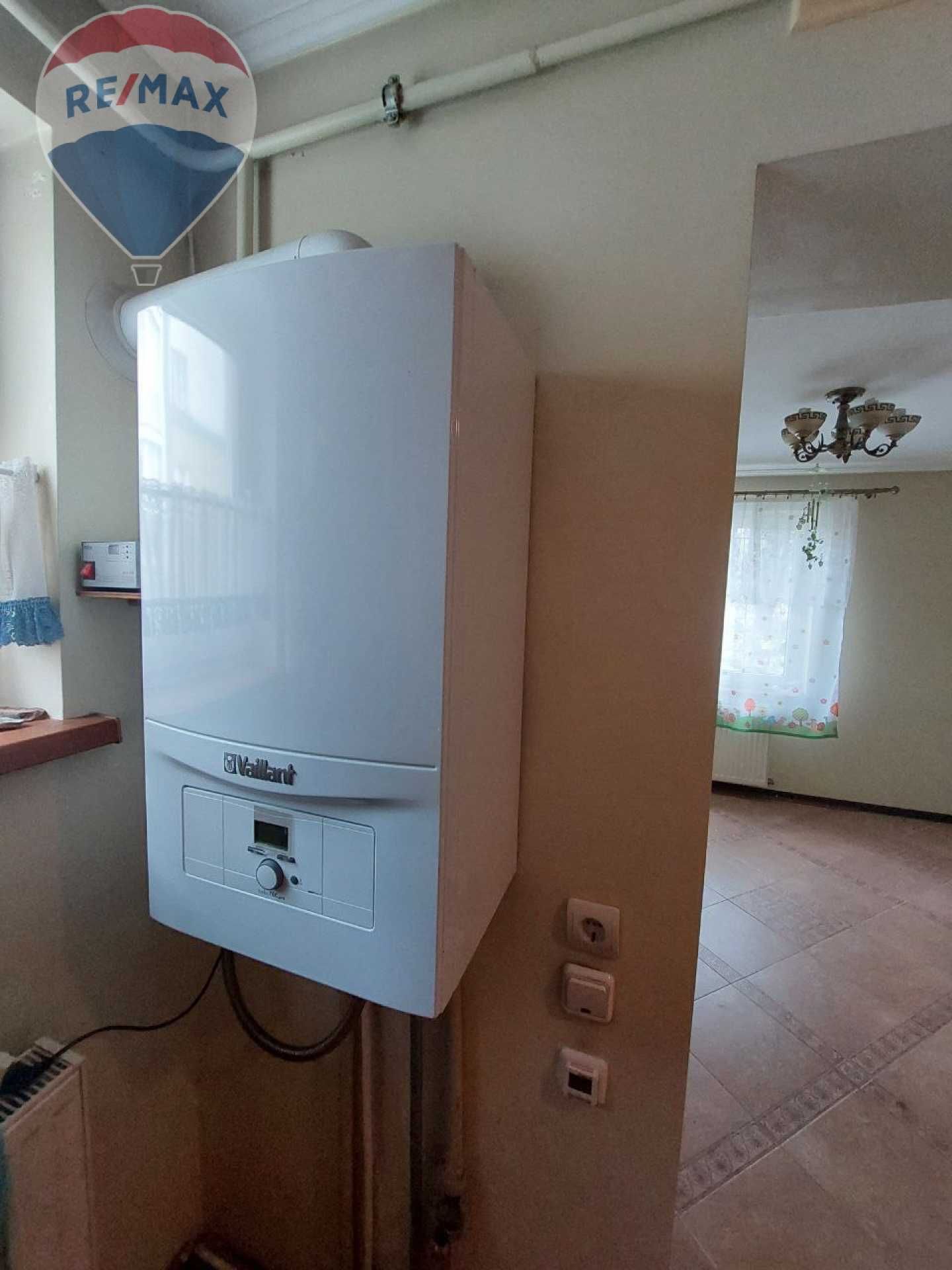 Продається будинок в чудовому районі міста!