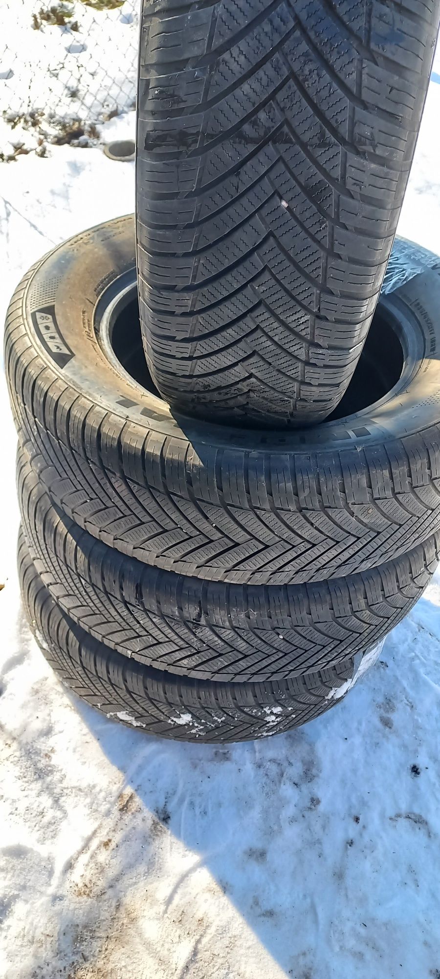 Продам Резину зима Imperial 235/65 R17