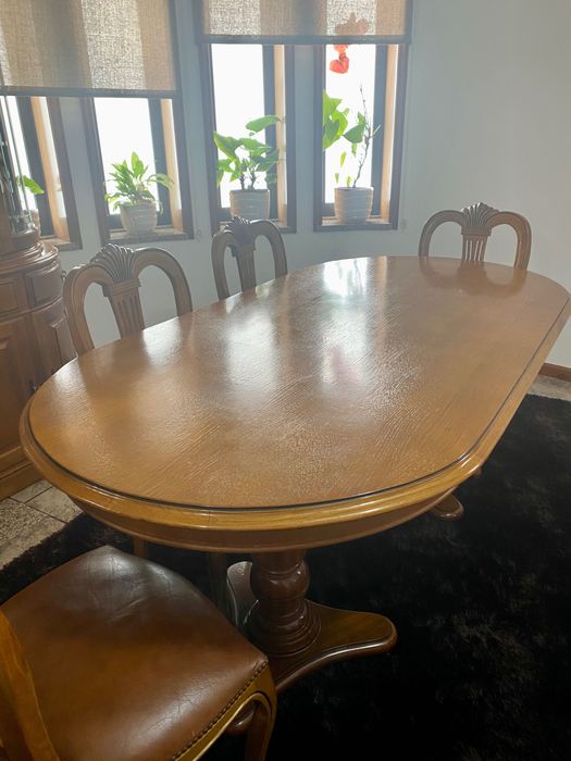 Mesa madeira com 6 cadeiras