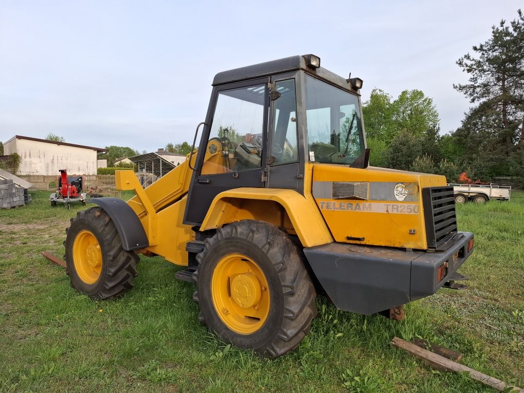 Ładowarka teleskopowa matbro tr 250 manitou