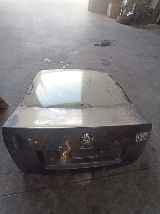Tampa mala Carro Skoda Octavia