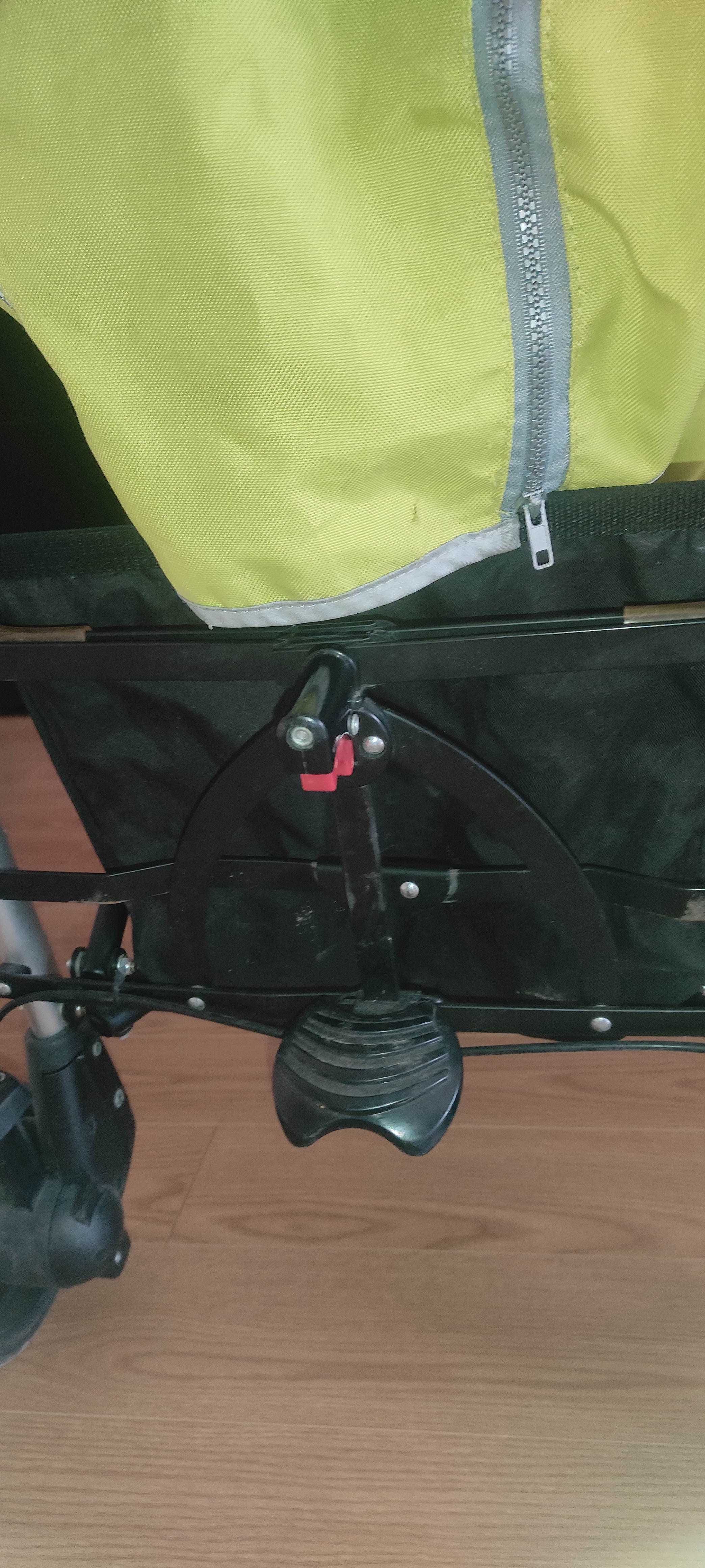 Carrinho de Bebé passeio tipo bengala super compacto Carbebé