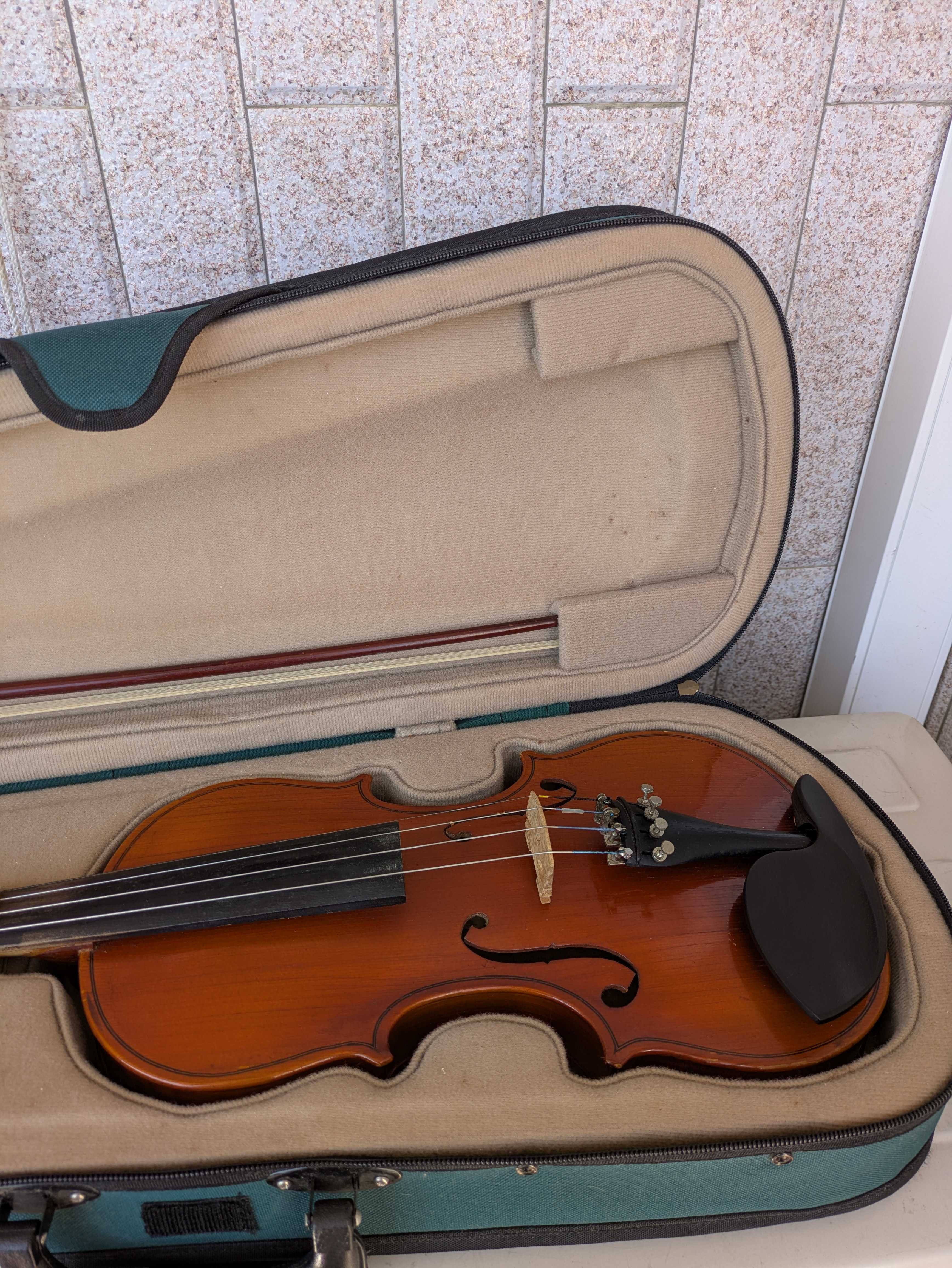 Violino tamanho normal