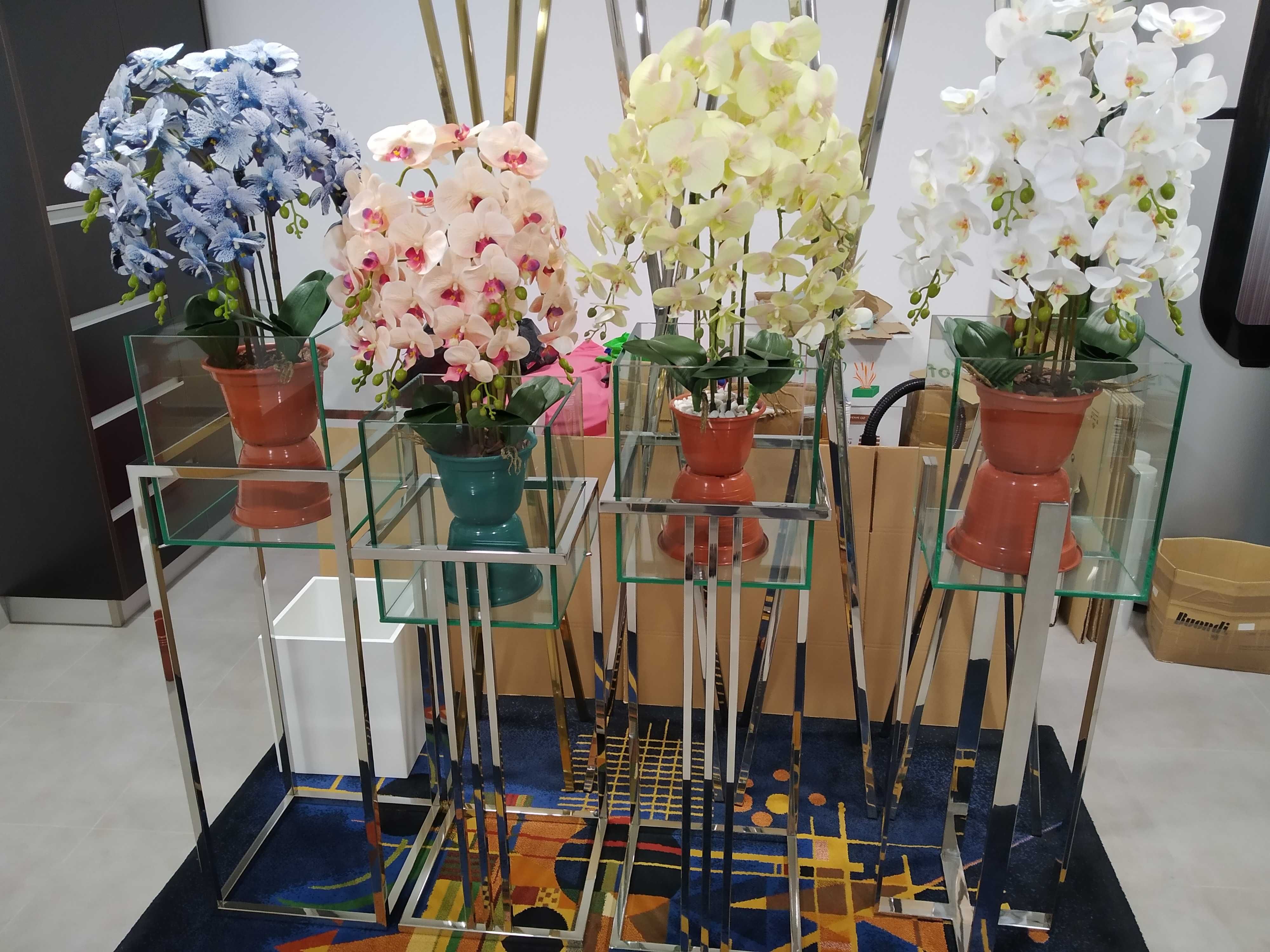 Vários modelos de floreiras decorativas