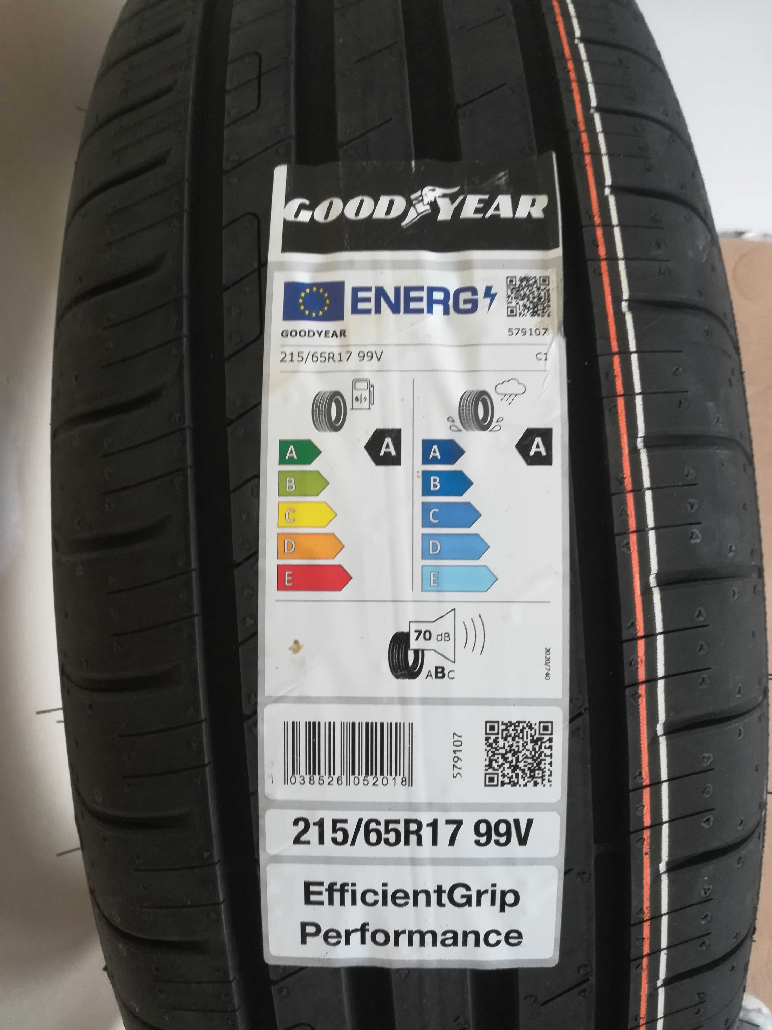 Opony GoodYear EfficientGrip Performance 215/65 R17 99V