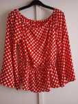 Blusa às bolinhas