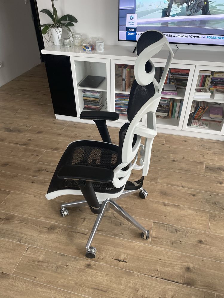 Ergonomiczne krzesło biurowe Diablo