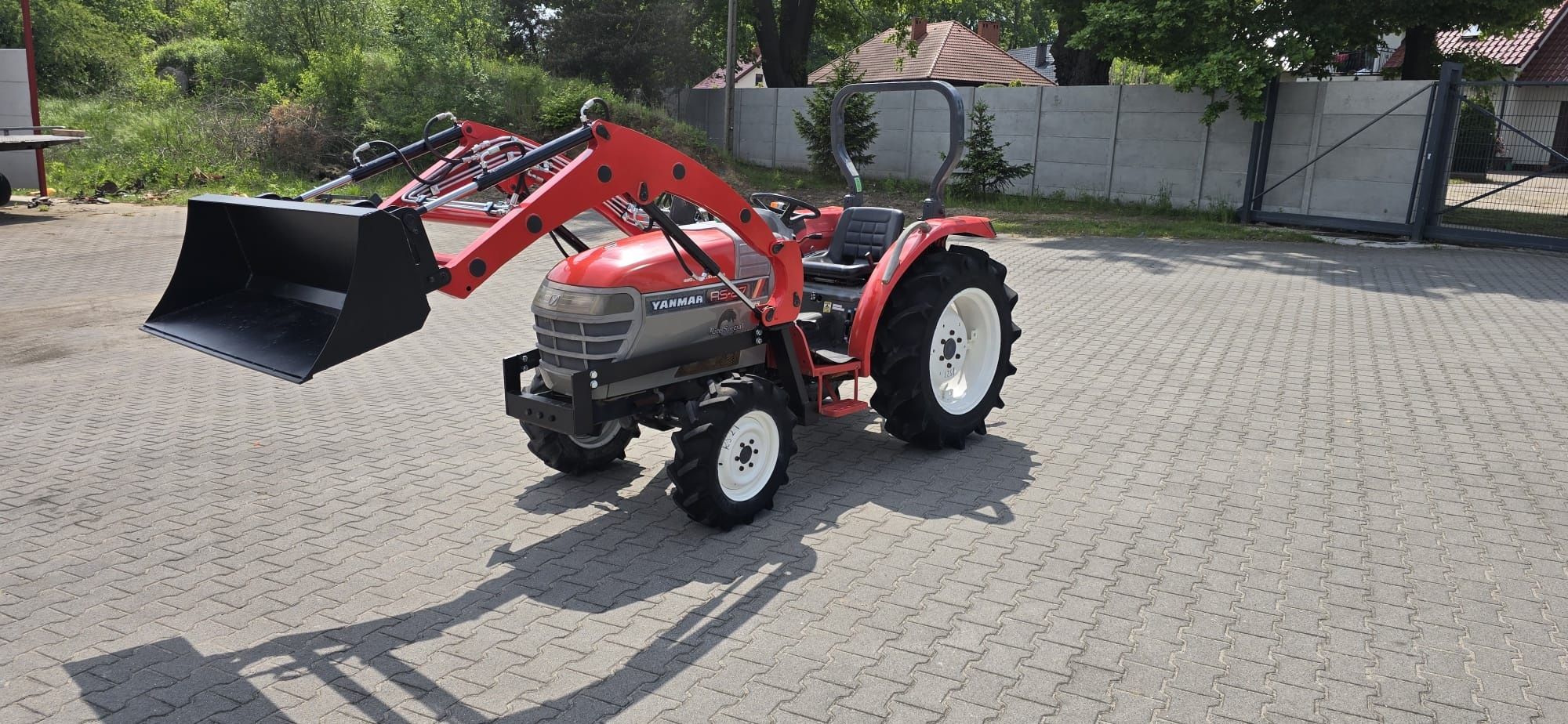 Traktortraktorek ciągnik ciągniczek ogrodowy Yanmar RS 27