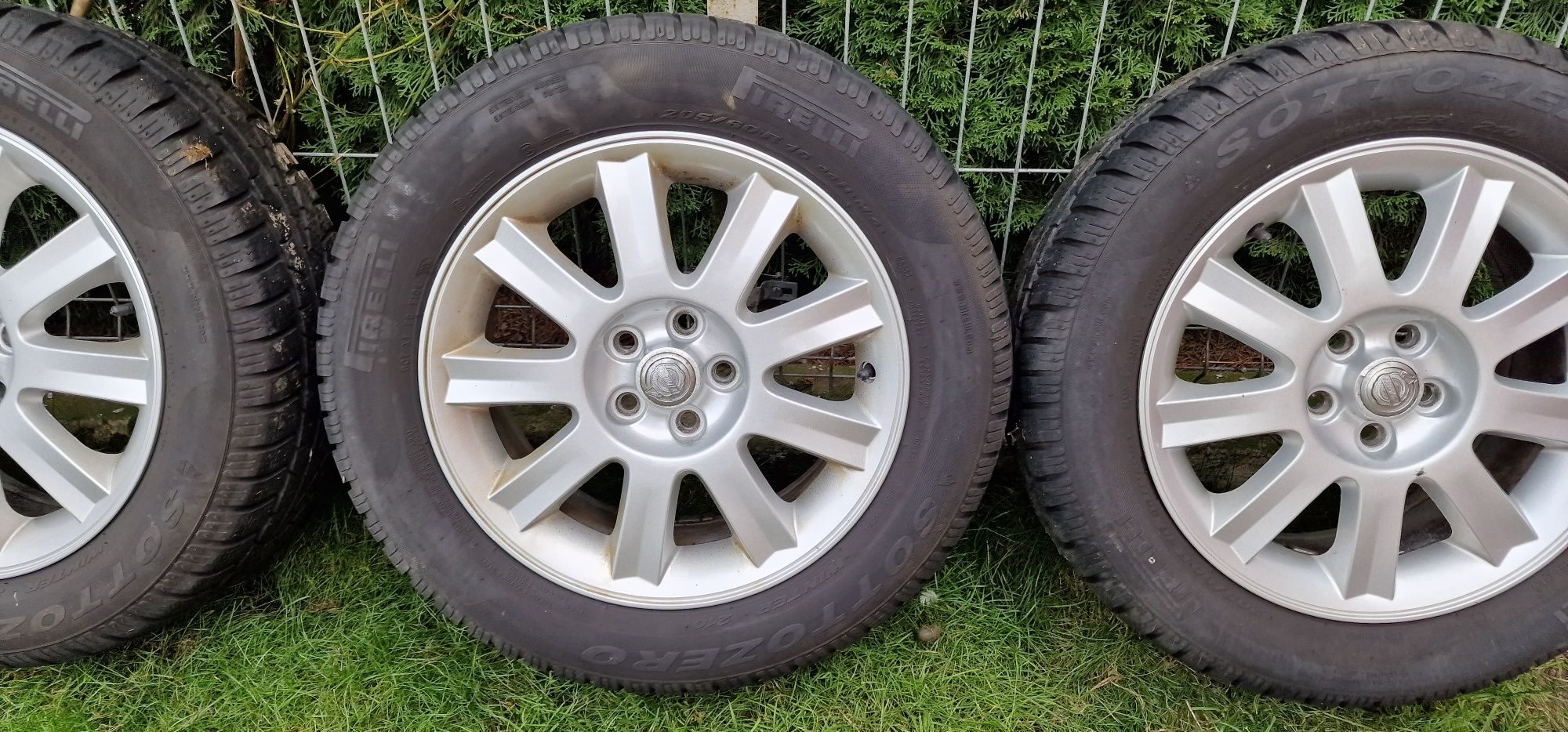 Felgi, koła z oponami Pirelli Sottozero 205 60 r16