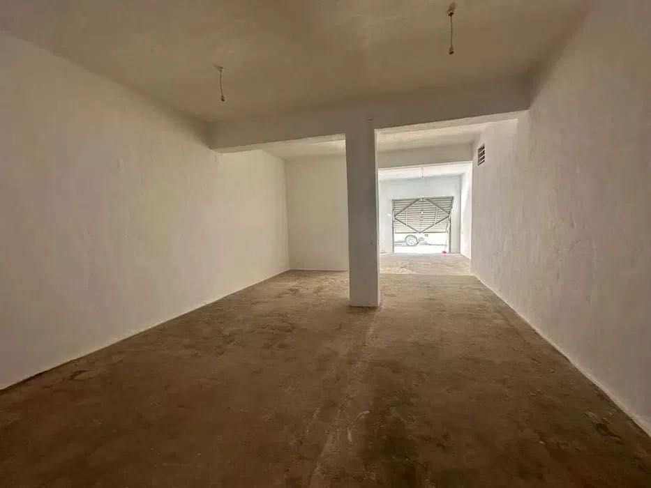 Garagem ampla 50 m²+ – Rua António Jardim nº21 [Particular]