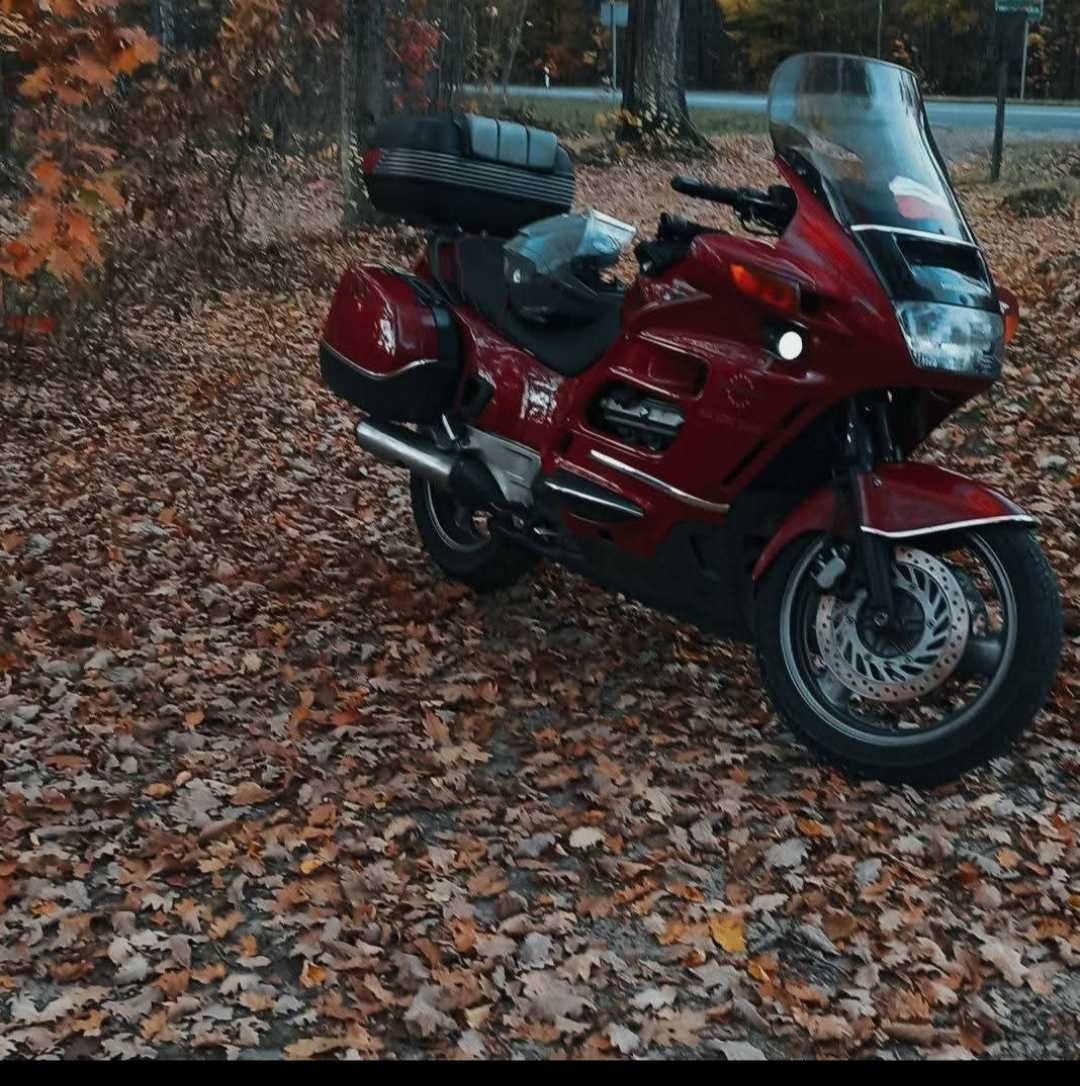 Honda ST 1100 ...
