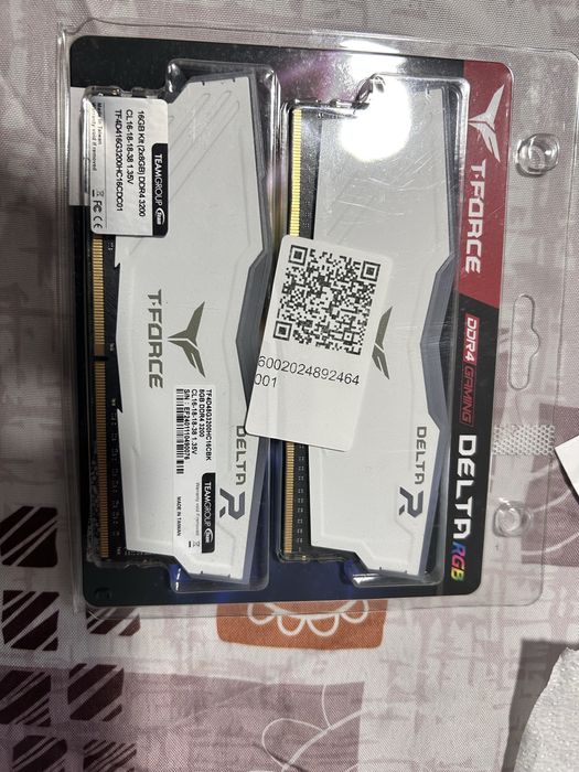 Vendo Ram TForce Delta RGB 16gb Ddr4