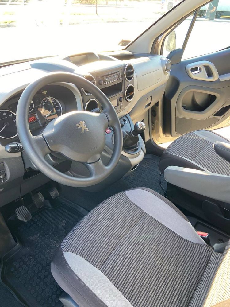 Peugeot partner tepee офіційне авто