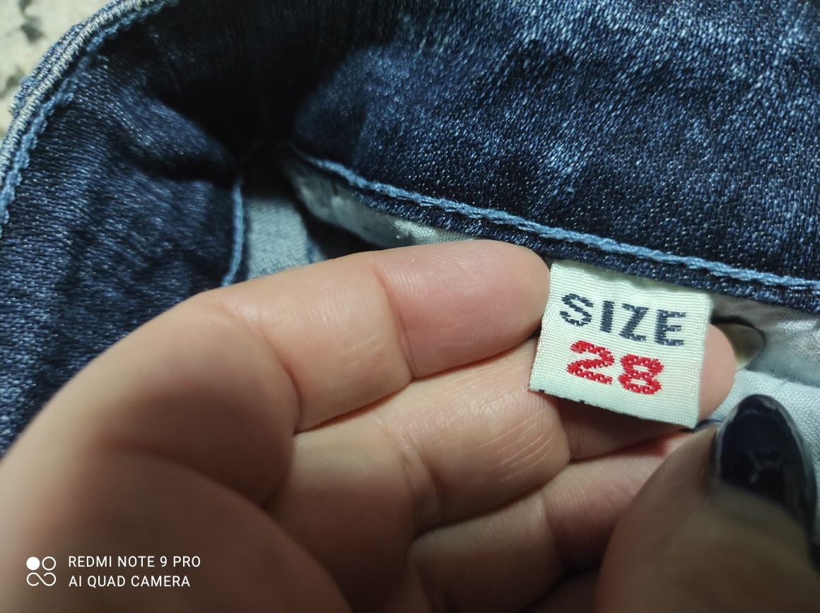 Продам джинсы,штаны.28 размер.НОВЫЕ
