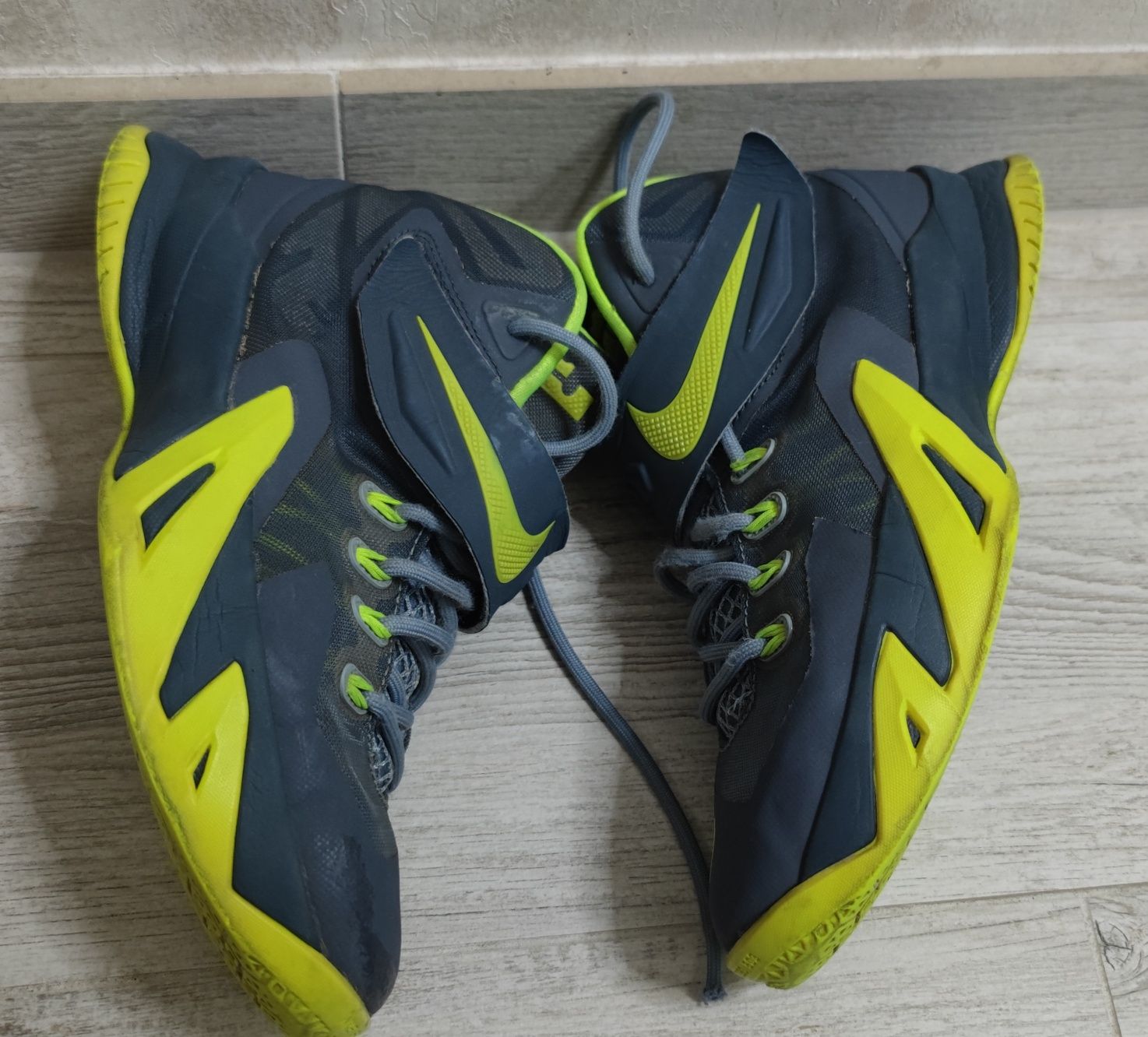Nike LeBron Soldier 8 кросівки