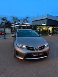 Toyota auris 2014  Авто під виплату з першим внеском 15%