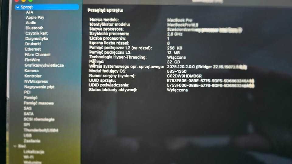 Mac Book PRO 2019 15,6 - stan bardzo dobry