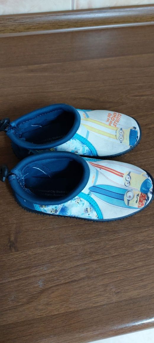 Buty do wody pływania kąpieli gumowe piankowe dla dzieci minionki plaż