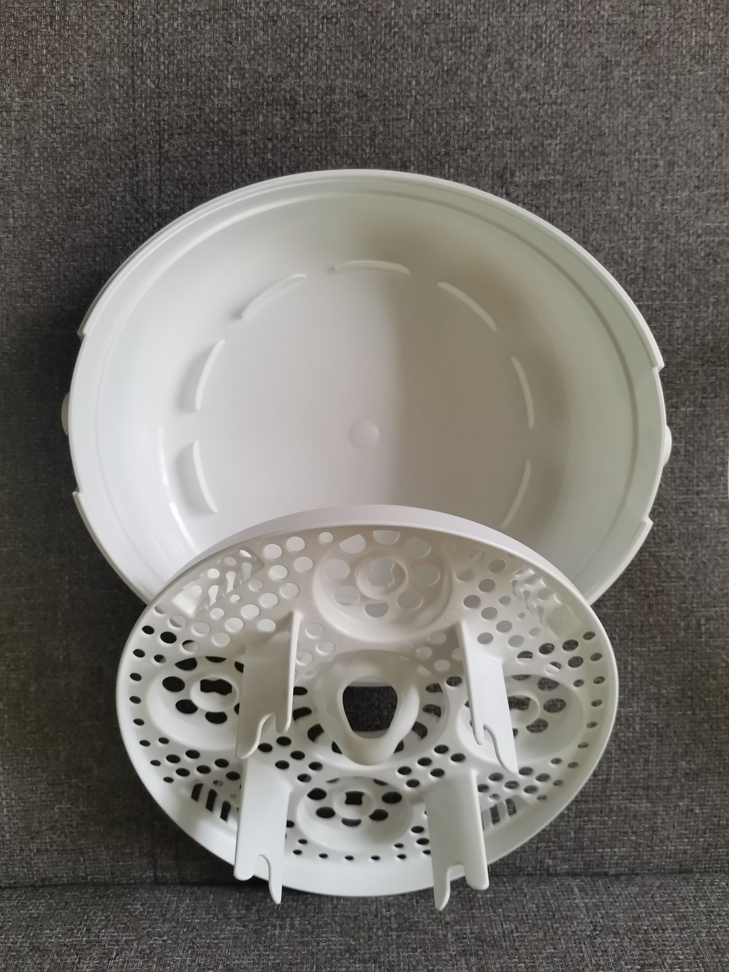 Mikrofalowy sterylizator parowy Tommee Tippee