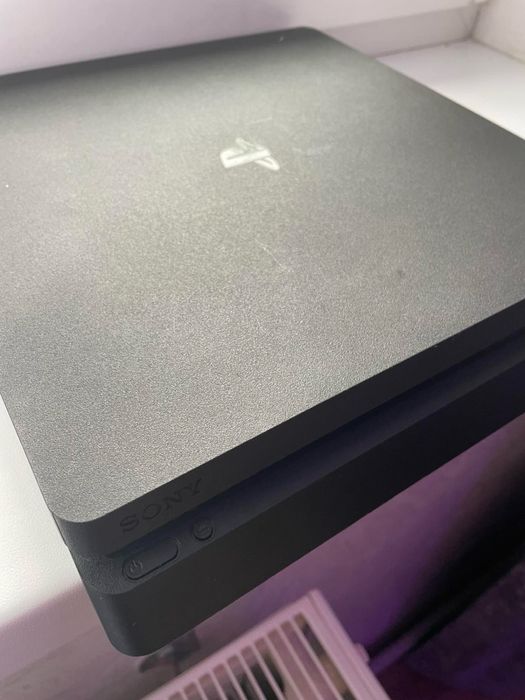Sony PlayStation 4 Slim