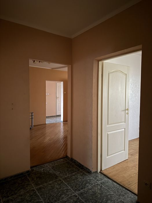 Без комісії! Продаж 4-кімнатної квартири на Троєщині (Висоцького 5)