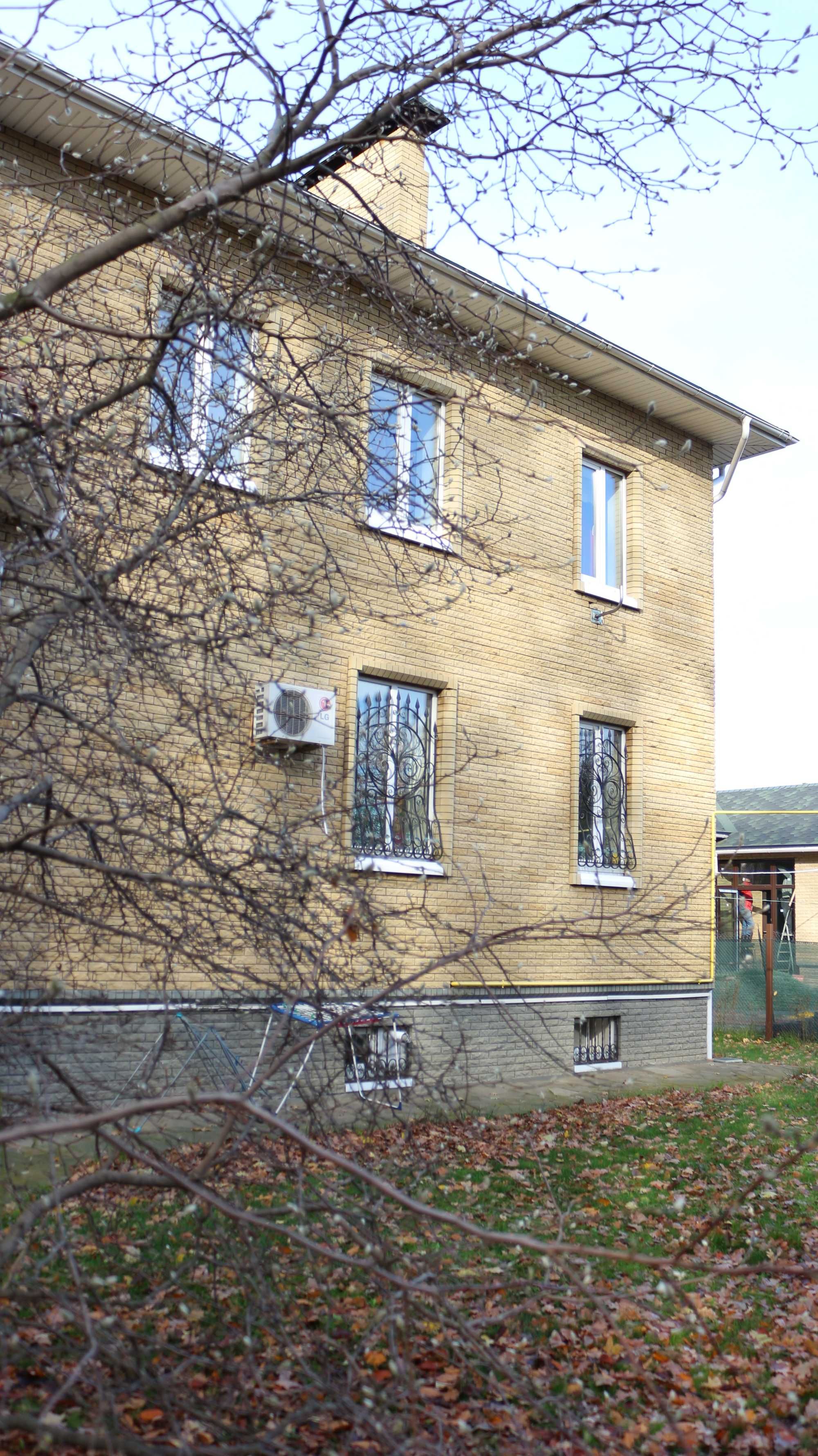 Продаж добротного смарт - будинку з ділянкою 10соток Половки