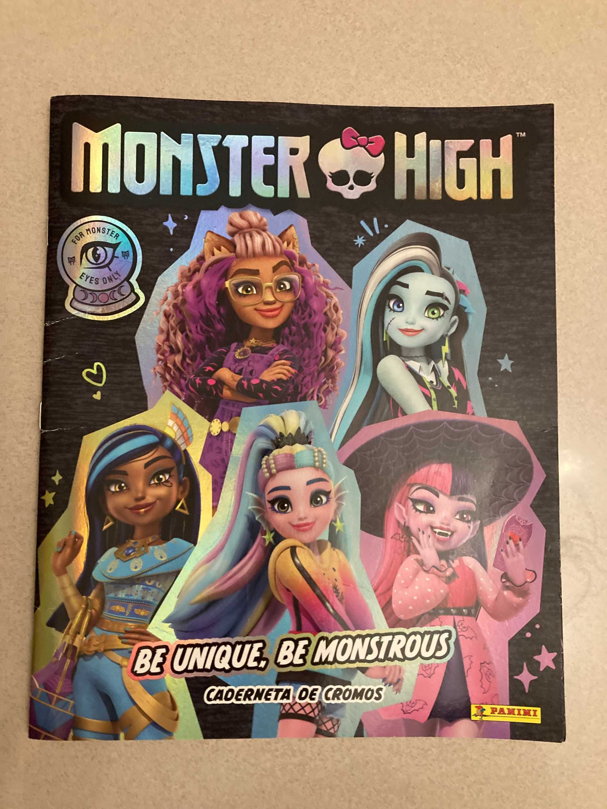 Cromos Monster High, Vendo