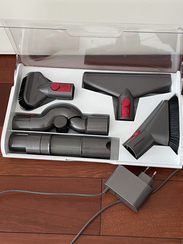 Dyson Cyclone V10