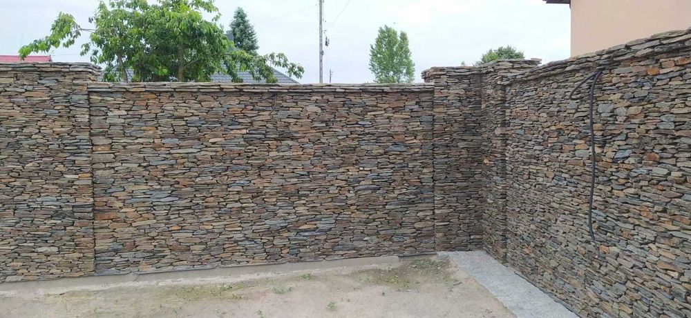 Ogrodzenia z kamienia szarogłaz  piaskowiec wapień  granit łupka łupek