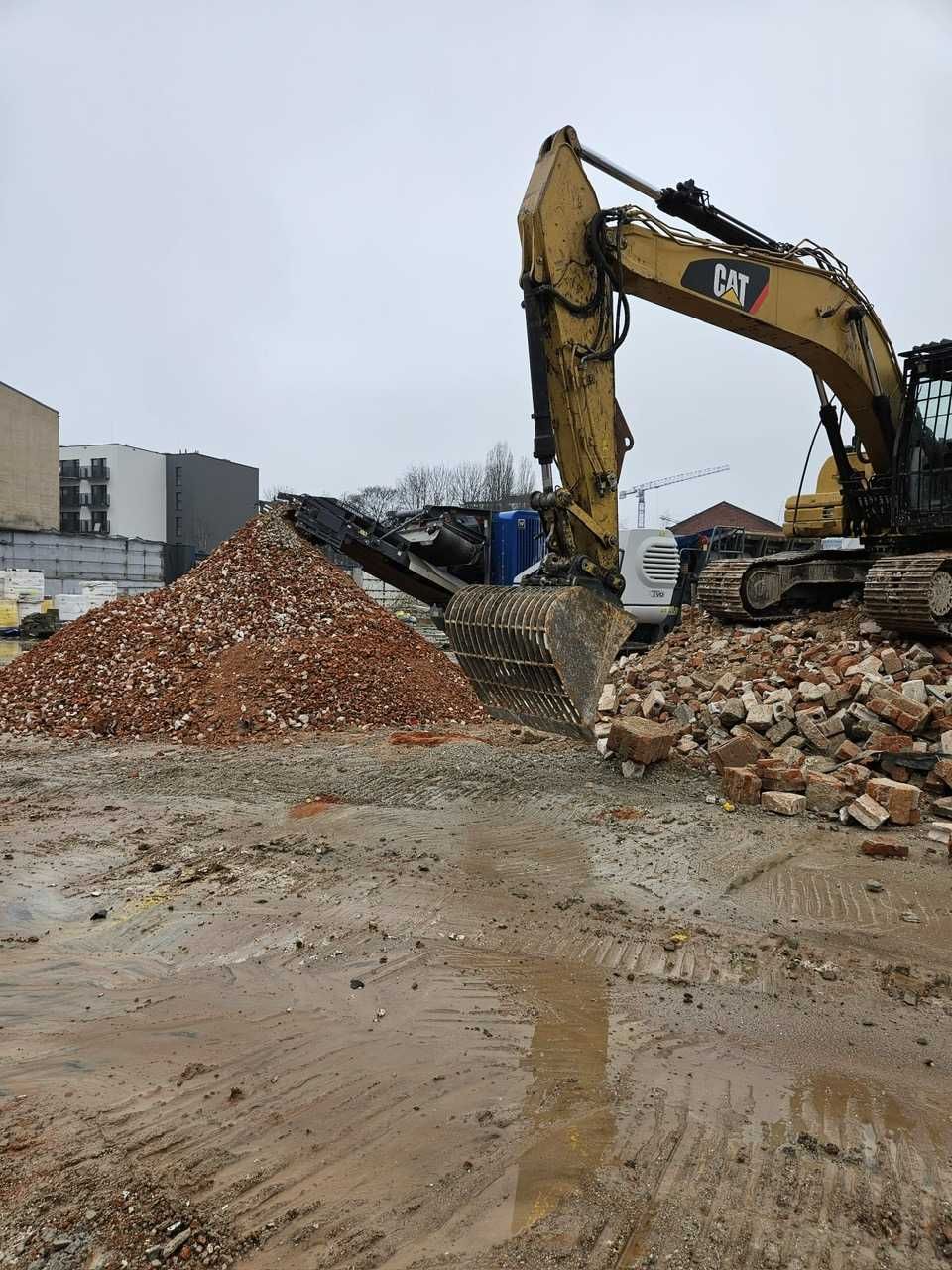 Betonowy, Ceglany przekrusz gruz kruszywo gruzobeten podkład