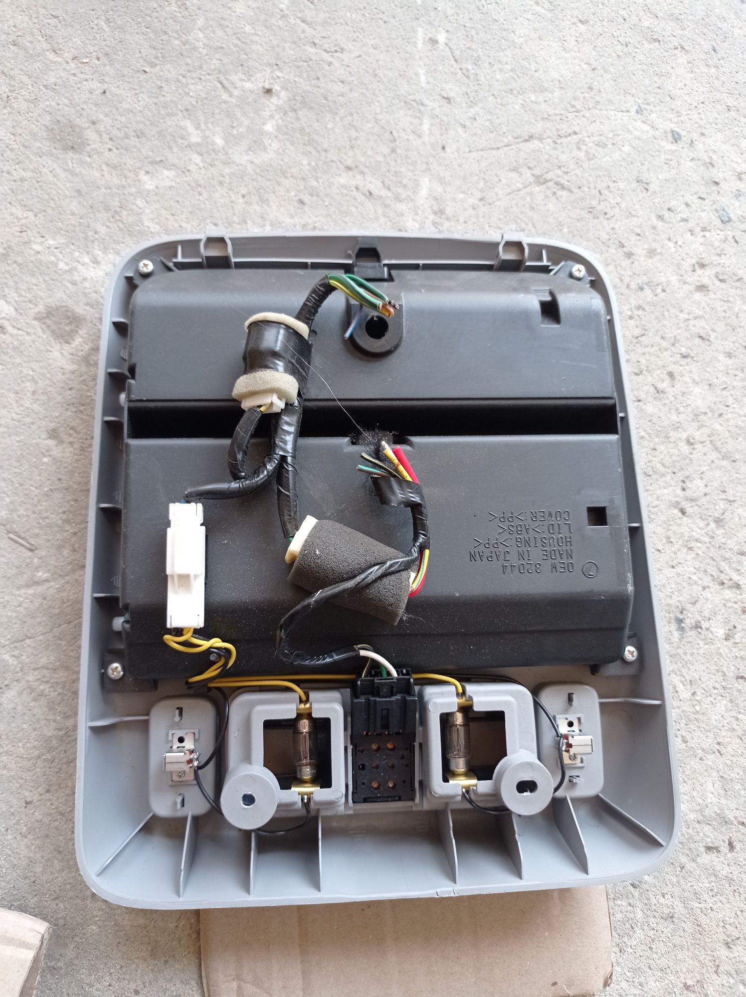 Штурманський плафон салону Subaru forester 02 -07  32044