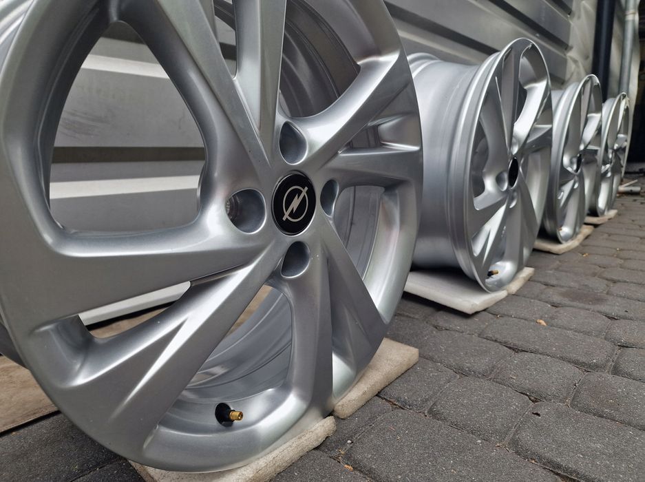 NOWE ORYGINALNE Felgi aluminiowe Opel 17" Corsa Combo
