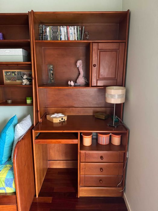 Estúdio 2 Camas e Secretária