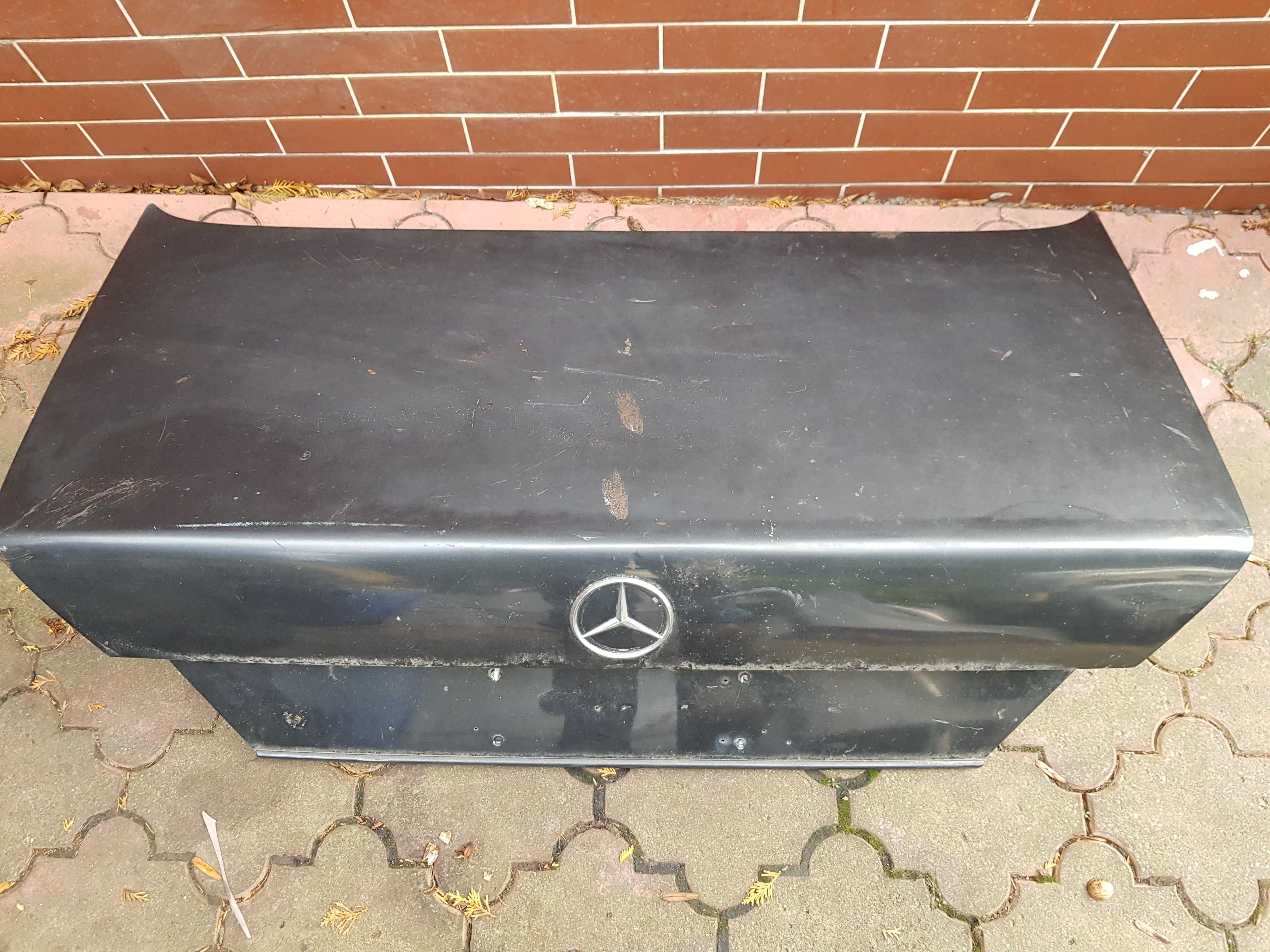 Tylna klapa mercedes 124 coupe