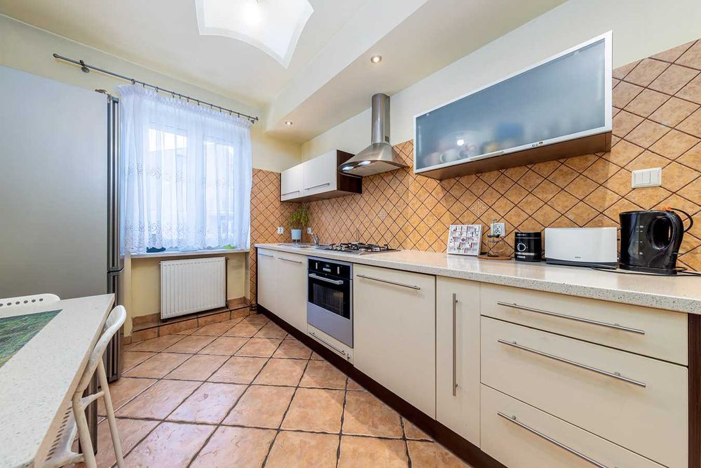 KARŁOWICE  ładny pokój 16 m2 w ładnym mieszkaniu z ogrodem-cena all in