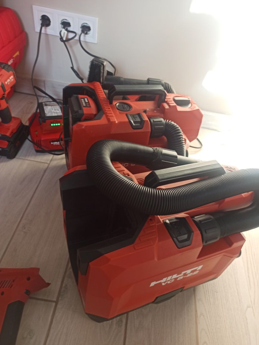 Акумуляторний світлодіодний ліхтар 22 В  hilti